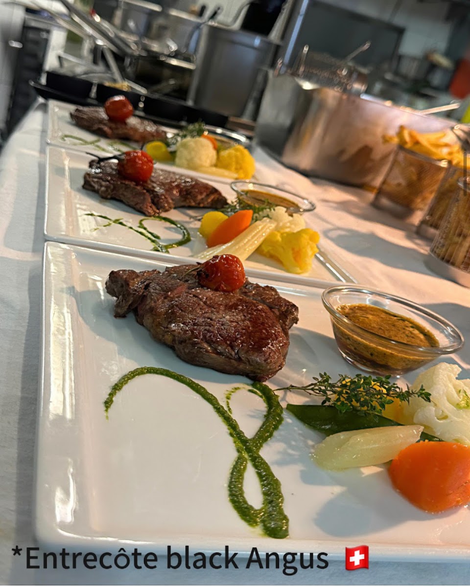 Au Boeuf Rouge - Restaurant & Auberge Crassier Photos 2